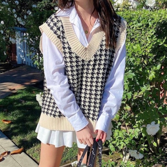 Urban Outfitters Tops | Brown Houndstooth Oversized Sweater Vest | Color: Brown/Tan | Size: S | _Ashleyvo's Closet